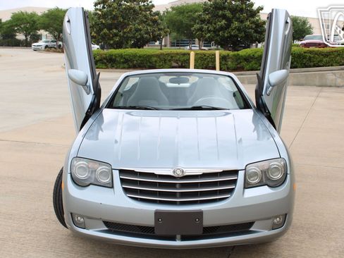Used 2005 Chrysler Crossfire Limited image 6