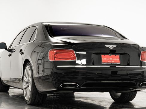 Used 2015 Bentley Flying Spur W12 image 7