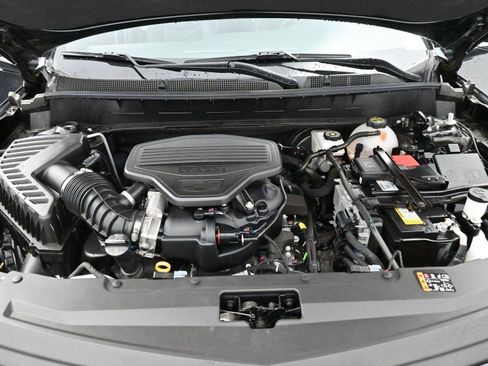 Used 2024 Cadillac XT6 Premium Luxury w/ LPO, Floor Liner Package AWD/4WD image 41