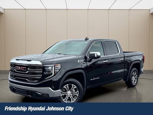 Used 2024 GMC Sierra 1500 SLT AWD/4WD image 1