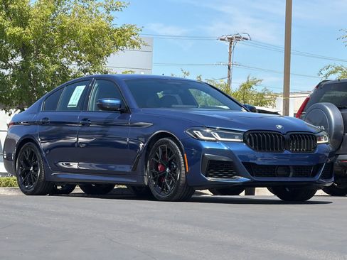 Used 2022 BMW 540i w/ Executive Package RWD image 5