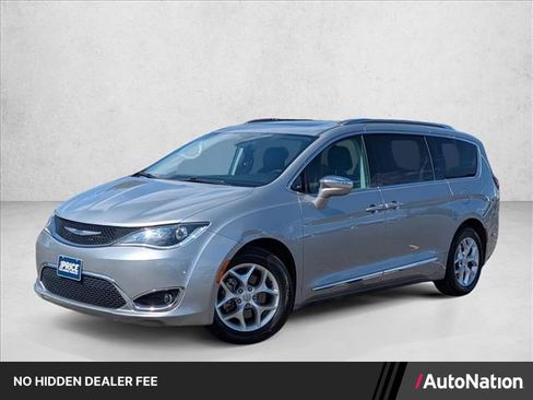 Used 2019 Chrysler Pacifica Limited FWD image 1
