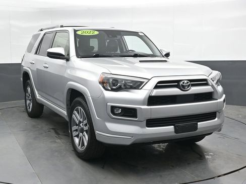 Used 2022 Toyota 4Runner TRD Sport AWD/4WD image 6