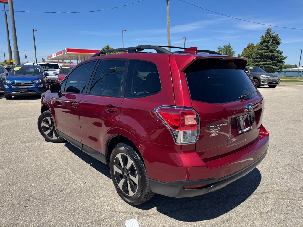 Used 2018 Subaru Forester 2.5i Premium w/ All-Weather Package AWD/4WD image 5