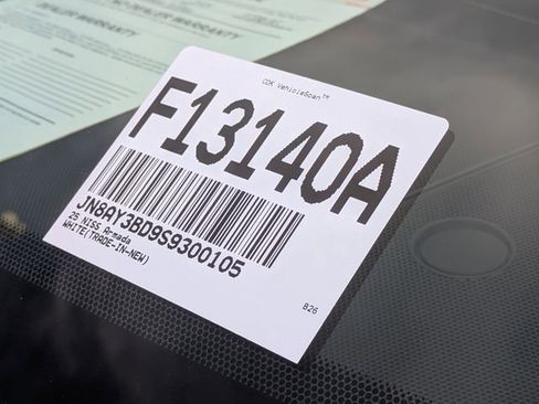 Used 2025 Nissan Armada SL image 35