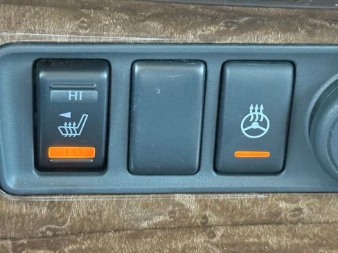 Used 2017 INFINITI QX80 4WD w/ Driver Assistance Package image 41