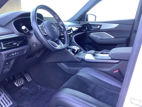 Used 2023 Acura MDX A-Spec AWD/4WD image 3