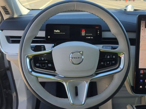 Used 2025 Volvo EX90 Ultra AWD/4WD image 10