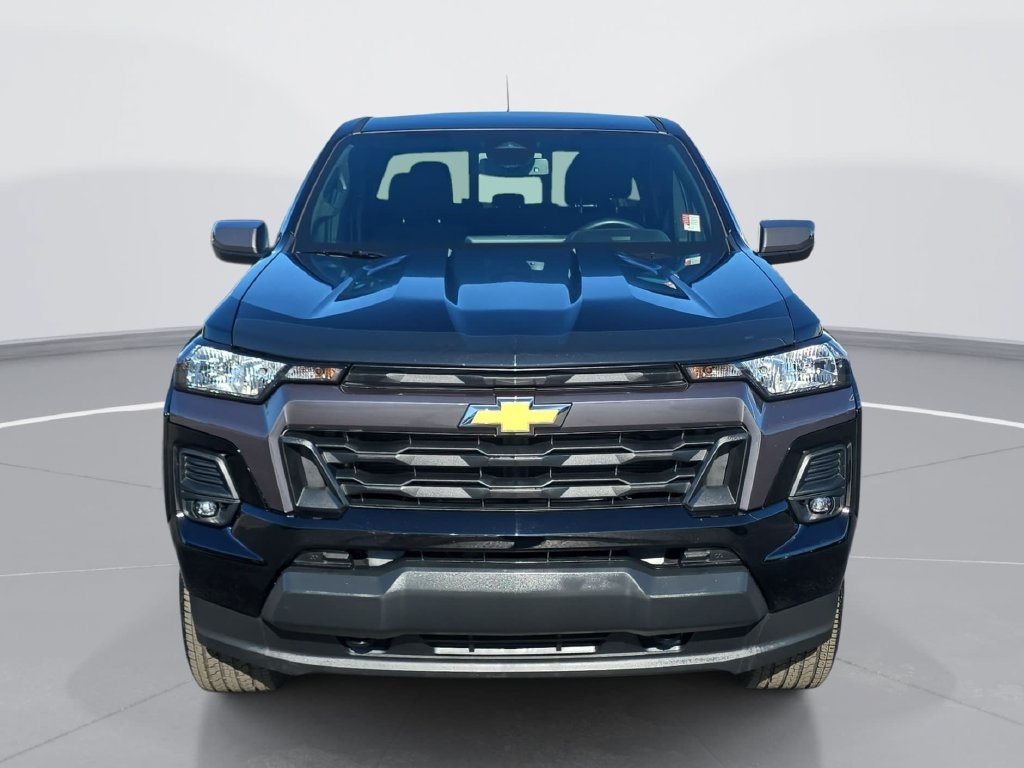 Certified 2024 Chevrolet Colorado LT w/ LT Convenience Package II AWD/4WD image 10