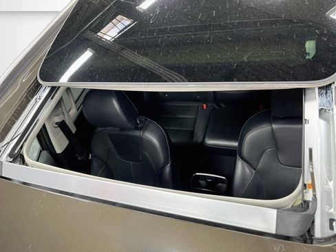Used 2022 Kia Telluride EX FWD image 22