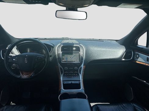 Used 2018 Lincoln MKX Reserve w/ Luxury Package AWD/4WD image 26