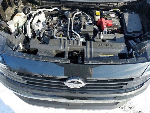 Used 2025 Nissan Kicks SV image 19