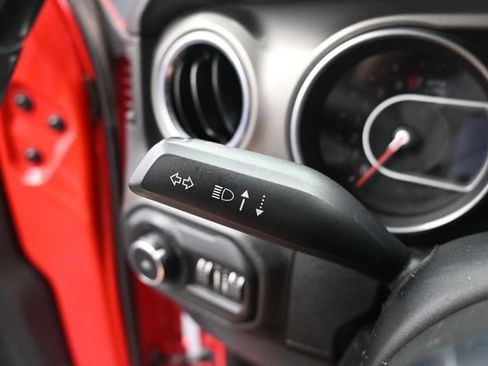 Used 2018 Jeep Wrangler Unlimited Rubicon AWD/4WD image 20