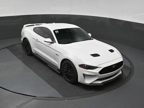 Used 2018 Ford Mustang GT Premium w/ GT Performance Package RWD image 39