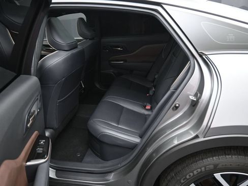 Certified 2024 Toyota Crown AWD/4WD image 31