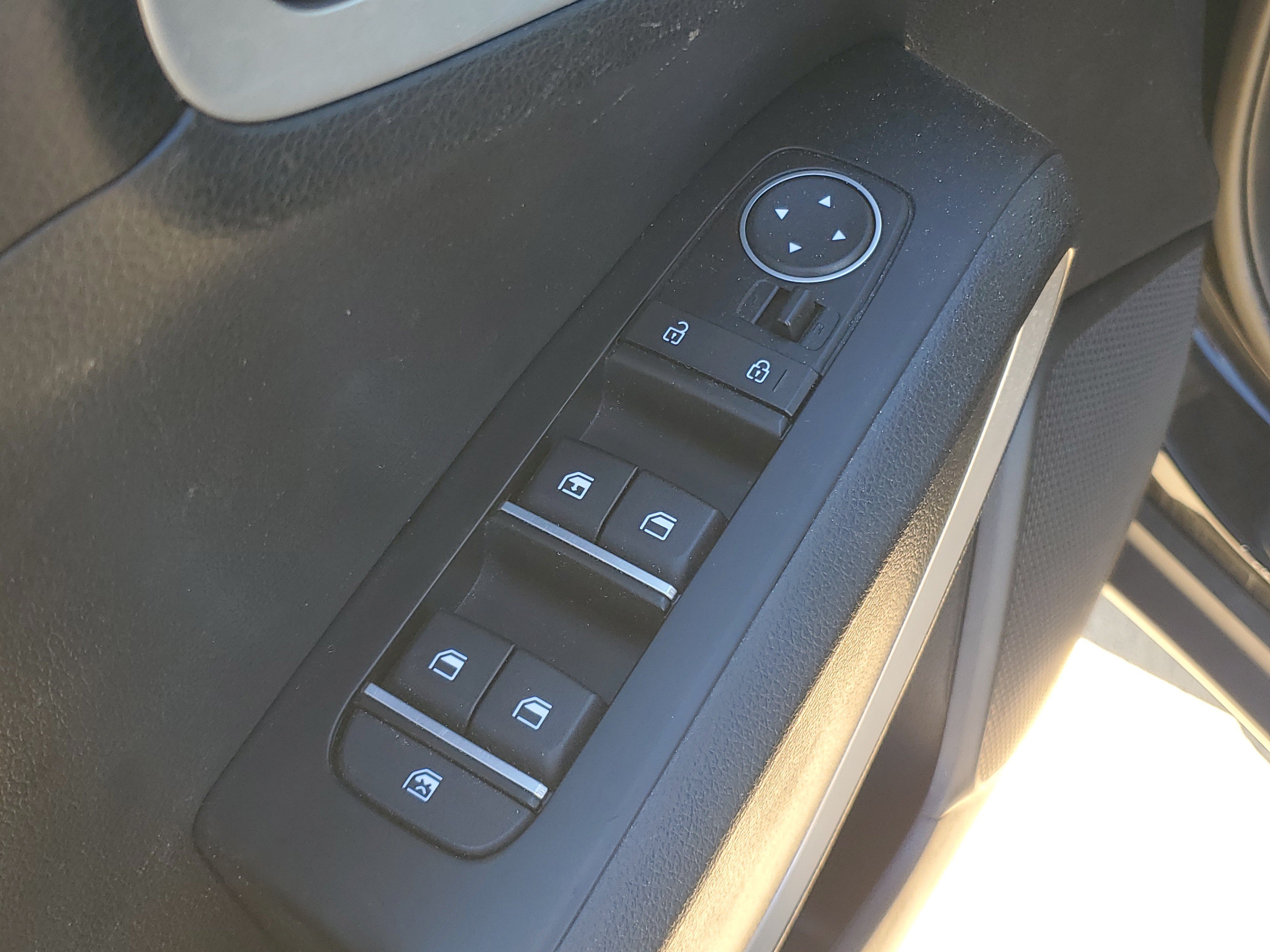 Used 2024 Kia Soul LX w/ Option Group 015 FWD image 14