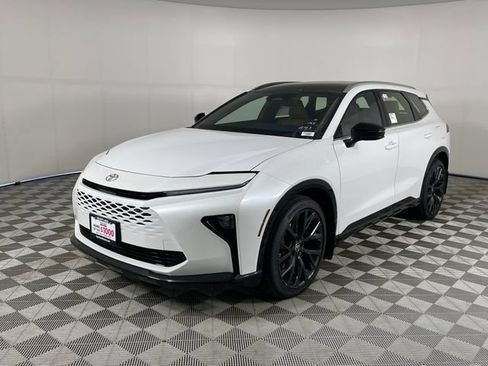 New 2026 Toyota Crown Signia AWD/4WD image 1