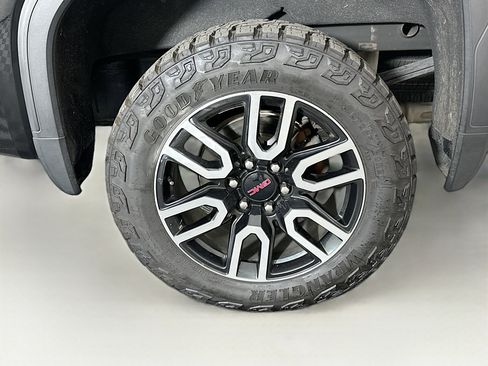 Used 2021 GMC Sierra 1500 AT4 image 11