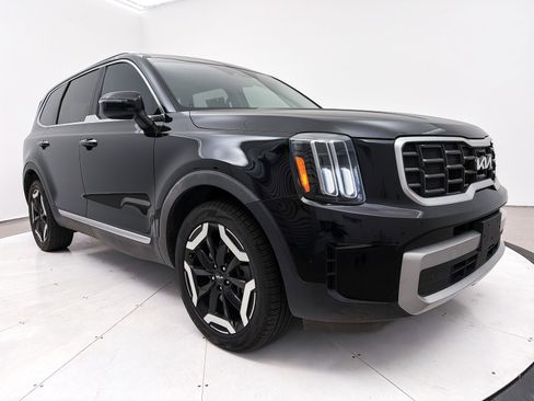 Used 2023 Kia Telluride S w/ S Sunroof Package image 12