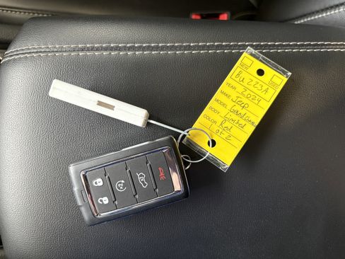 Used 2024 Jeep Grand Cherokee Limited w/ Trailer Tow Package image 26