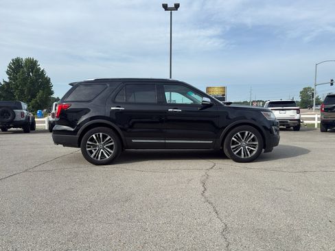 Used 2016 Ford Explorer Platinum AWD/4WD image 6