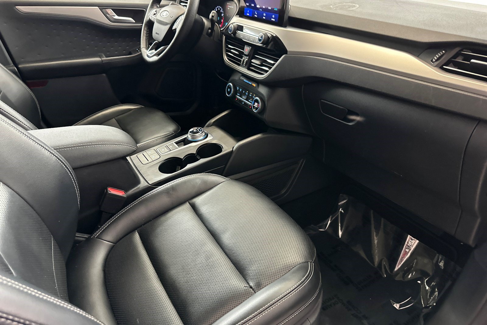 Used 2020 Ford Escape SEL FWD image 33