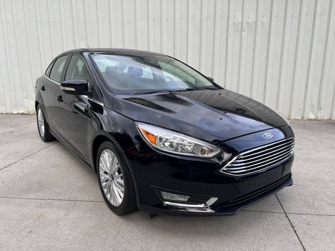 Used 2018 Ford Focus Titanium FWD image 1