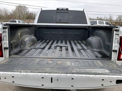 Used 2018 RAM 2500 Laramie w/ Sport Appearance Group image 33