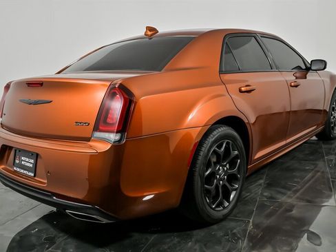 Used 2021 Chrysler 300 Touring L image 11