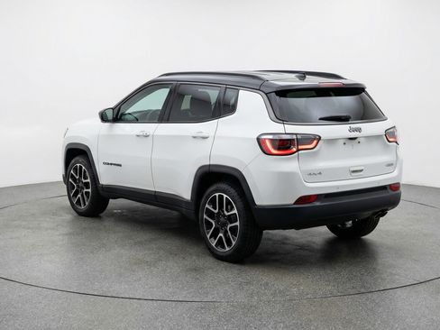 Used 2025 Jeep Compass Trailhawk AWD/4WD image 6