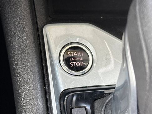 Used 2025 Nissan Altima 2.5 SV FWD image 31