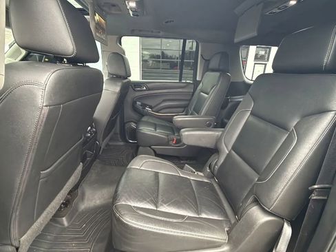 Used 2017 Chevrolet Suburban LT image 45