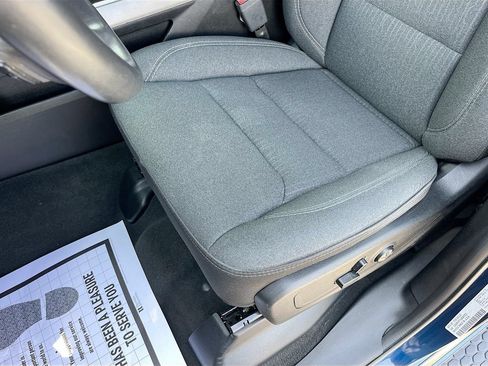 Used 2020 RAM 1500 Big Horn AWD/4WD image 17