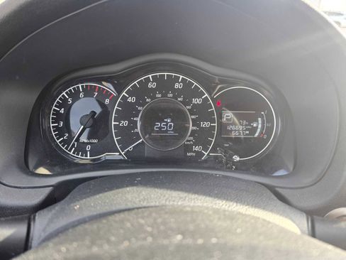 Used 2015 Nissan Versa Note SV image 25