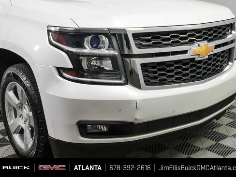 Used 2016 Chevrolet Suburban LT RWD image 40