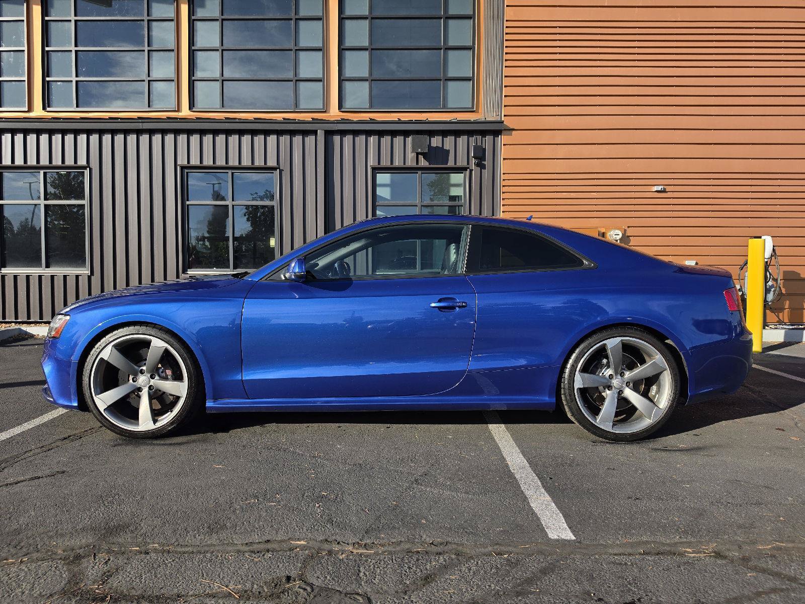 Used 2013 Audi RS 5 Coupe AWD/4WD image 2