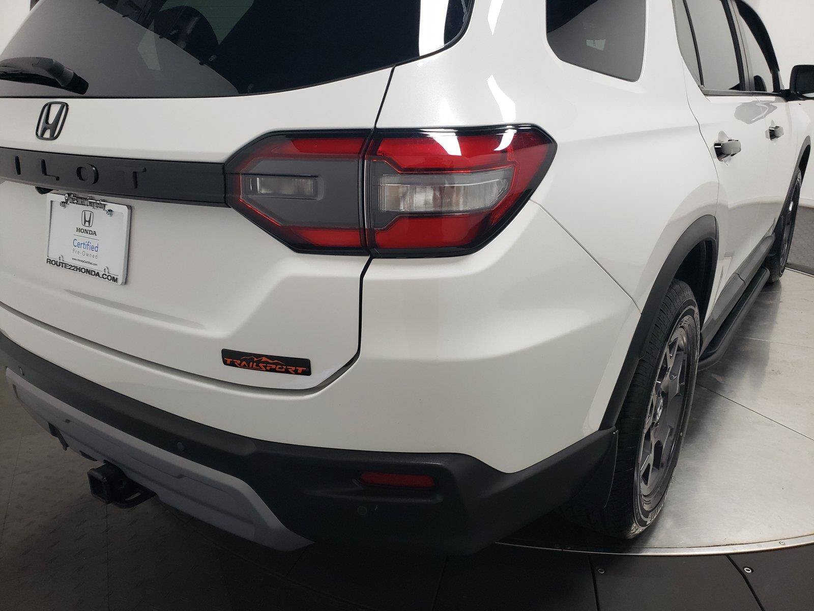 Certified 2023 Honda Pilot TrailSport image 12