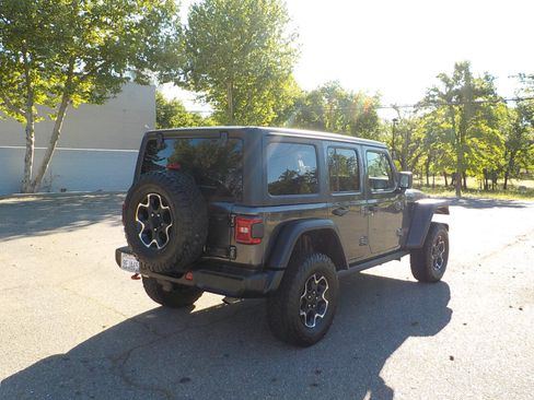 Used 2023 Jeep Wrangler Unlimited Rubicon w/ LED Lighting Group AWD/4WD image 3
