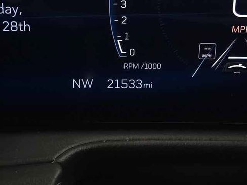 Certified 2025 Cadillac XT4 Premium Luxury image 22