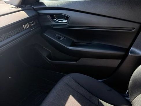 Used 2023 Honda Accord EX image 29