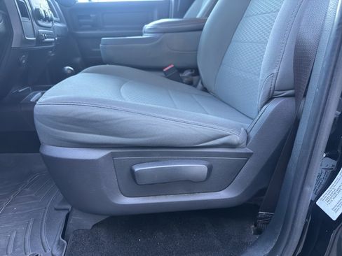 Used 2014 RAM 2500 Tradesman w/ Chrome Appearance Group image 23