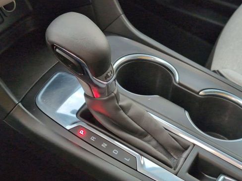 Certified 2022 Chevrolet Equinox LS image 15