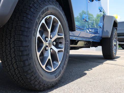 New 2024 Jeep Wrangler Unlimited Sport image 13