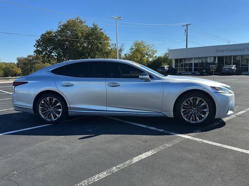 Used 2019 Lexus LS 500 image 9