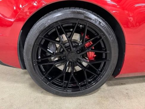 Used 2021 Chevrolet Corvette Stingray Convertible w/ Z51 Performance Package RWD image 36