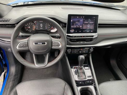 Used 2024 Jeep Compass Trailhawk AWD/4WD image 13