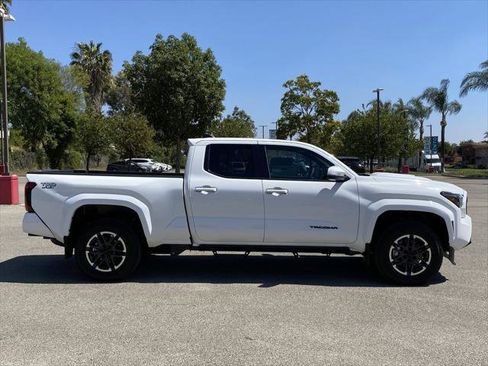 Certified 2026 Toyota Tacoma TRD Sport w/ TRD Sport Upgrade Package AWD/4WD image 44