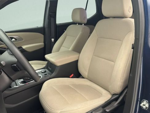 Used 2023 Chevrolet Traverse LS w/ Safety Package AWD/4WD image 14