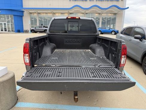 Used 2019 Nissan Frontier SV image 7