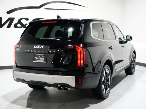 Used 2023 Kia Telluride S image 8